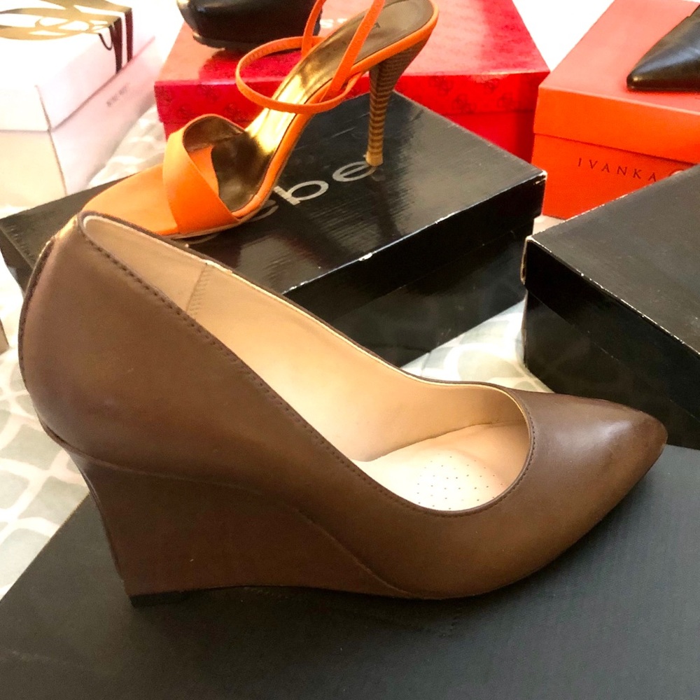 Clarks "Azizi Isis" Narrative Collection